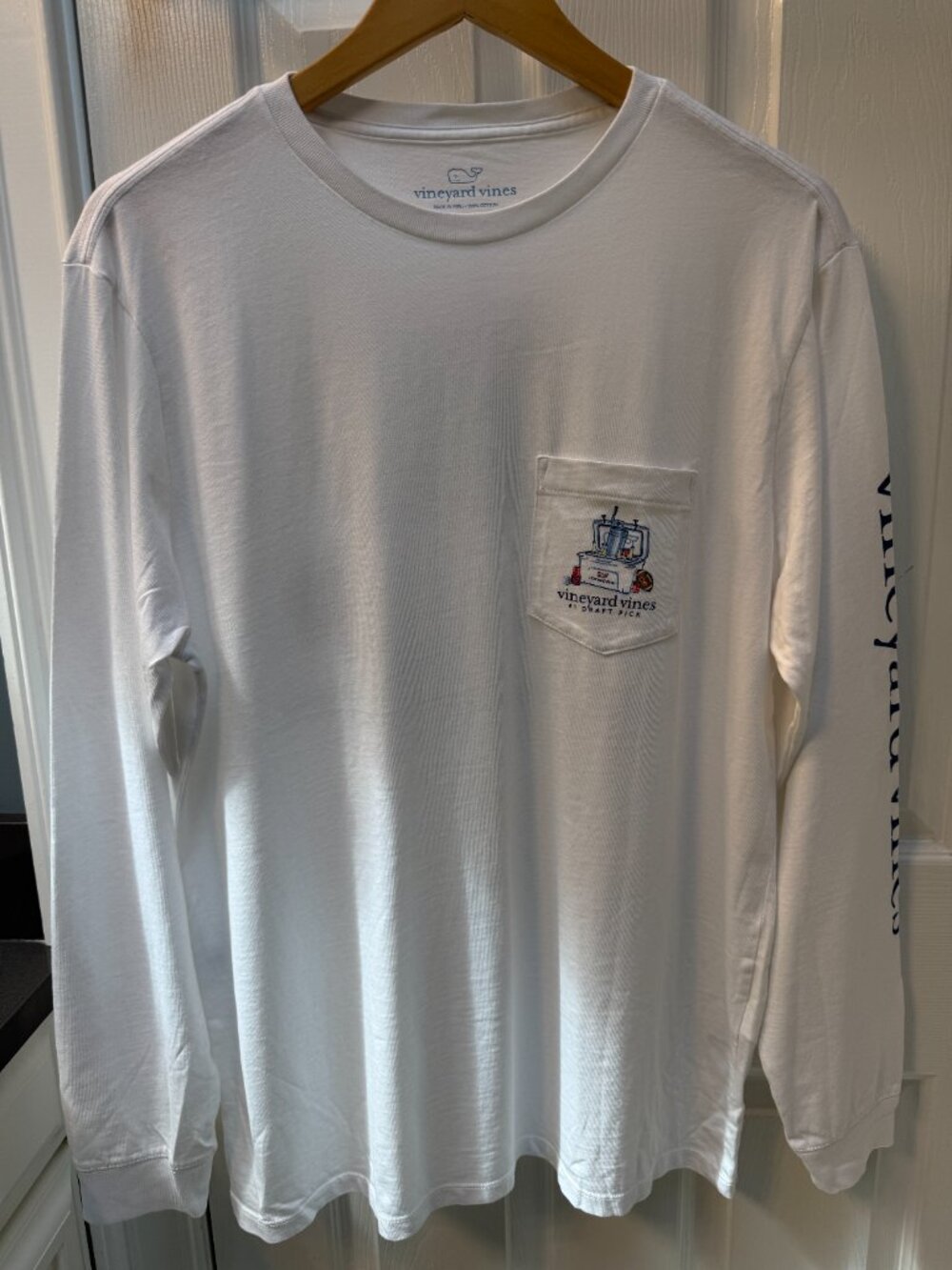 Vineyard Vines #1 Draft Pick Long Sleeve T-Shirt White Pocket Size Medium - Picture 4 of 6